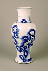 Vase with magnolia design in underglaze blue.