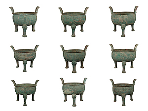 Bronze Ding Vessels