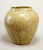 黄釉牡丹唐草文広口壺