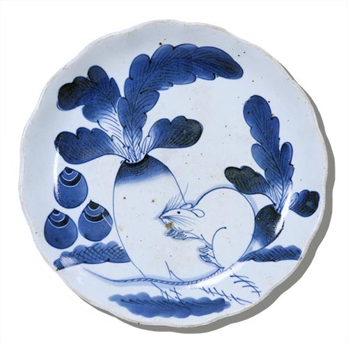 Large Dish with a Mouse and Radish, Porcelain with underglaze blue