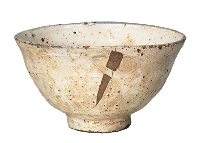 Tea Bowl, Kohiki (“powdery”) type, Known as the Miyoshi kohiki