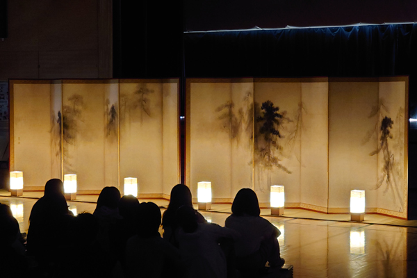 松林図屏風（高品位複製）を鑑賞