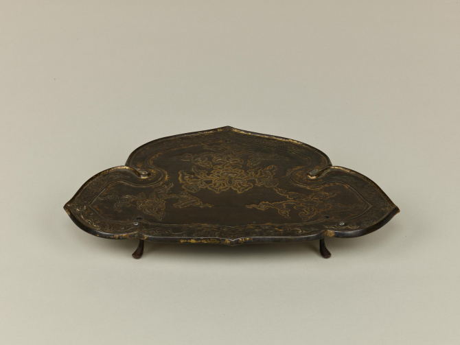 Image of "Ritual Tray ("Kongoban") with Lotus Arabesques"