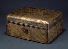 Image of "Tebako (cosmetic box)."
