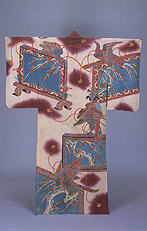 『小袖 白縮緬地衝立鷹模様 町屋用 江戸時代・18世紀』の画像