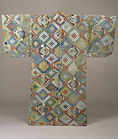 『厚板　浅葱地三崩鳳凰菱模様　江戸時代・17世紀』の画像