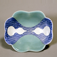 Image of "Dish, Gourd design in underglaze blue with celadon glaze, Nabeshima ware, Edo period, 17th century"