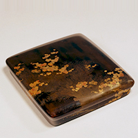 Image of "Writing Box, Ivy and brushwood fence design in maki-e lacquer, By Koma Kyui, Edo period, 17th century (Important Cultural Property)"