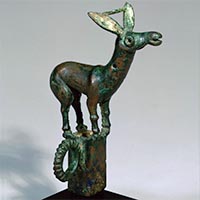 Image of "Finial, Animal shape, Northern frontier, China, Spring and Autumn period, 6th&ndash;5th century BC"