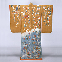 Image of "Furisode (Garment with long sleeves), Design of weeping cherries, chrysanthemums, and tanzaku poem cards on a parti-colored chirimen crepe ground, Edo period, 18th century"