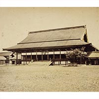 『重要文化財　京都御所紫宸殿 壬申検査関係写真（部分）　横山松三郎撮影　明治5年(1872)　［展示期間：9月18日（水）から］』の画像