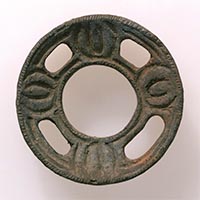 Image of "土制耳环　公元前2000-前400年"
