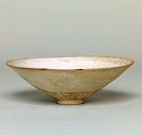 Image of "Bowl, White porcelain with crane and cloud design in gold, Ding ware, China, Attributed provenance: Korea, Northern Song dynasty, 11th-12th century (Important Cultural Property, Gift of Mr. Inoue Tsuneichi and Mrs. Inoue Fumiko)"