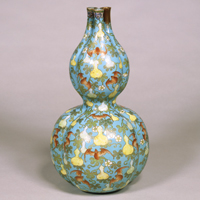 Image of "Gourd-Shaped Vase with Bats and Gourds, Porcelain with overglaze famille rose enamelJingdezhen ware, China, Qing dynasty, Qianlong era (Gift of Dr. Yokogawa Tamisuke)"