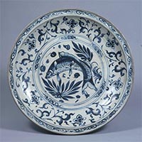 Image of "Large DishFish and water plant design in underglaze blue, 15th-16th century (Important Art Object)"