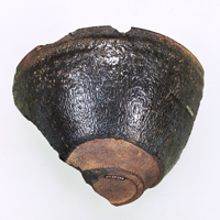 Image of "Shard of a Bowl, Found on the premises of the University of Tokyo, Tokyo, Edo period, 17th–18th century (Southern Song dynasty, 12th–13th century) (Archaeological Research Unit, The University of Tokyo)"