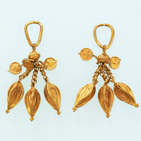 Image of "Gold Earrings, Found at Tamashima Tumulus or Handa Miyanoue Tumulus, Saga, Kofun period, 6th century"