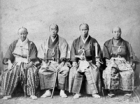 『第一回遣欧使節一行　ナダール撮影　文久2年(1862)　成島謙吉氏寄贈』の画像
