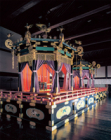 『高御座と御帳台画像提供：宮内庁京都事務所』の画像
