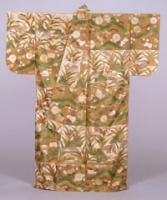 Image of "Nuihaku Robes: A Japanese Aesthetic of Silk and Gold"