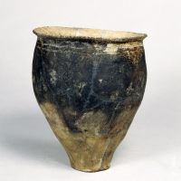 Image of "Interaction with the Asian Continent and the Pottery of an Agricultural Society"