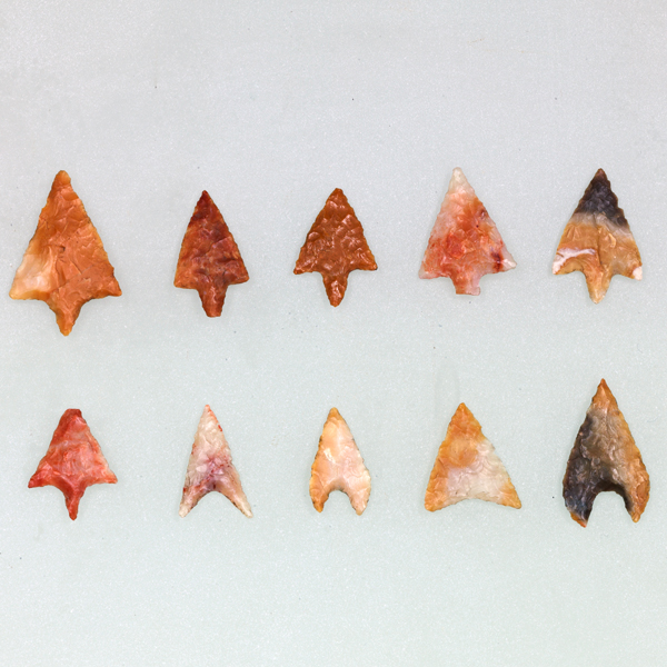 Image of "Stone Arrowheads, Jōmon period, 2000–400 BC, Found in Gonohe Town, Aomori, Gift of Mr. Ewatari Kuamagoro"