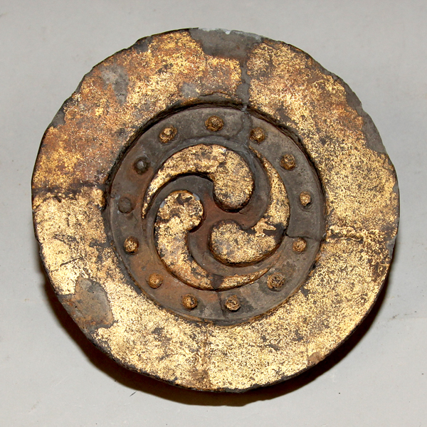 Image of "Round Eave-End Tile with Comma Shapes, Found in Kyoto City, Kyoto, Momoyama period, 16th century"