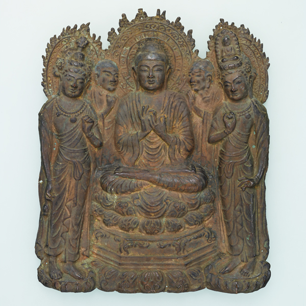 Image of "Amida (Amitabha) Triad and Two Priests, Made by hammering copper plates, 	Asuka period, 7th century (Important Cultural Property)"