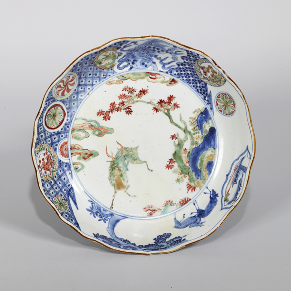 『色絵山水鹿図平鉢伊万里	江戸時代・17世紀』の画像