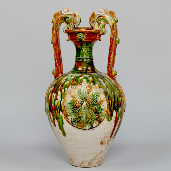 Image of "Vase with Dragon Handles, Tang dynasty, 8th century, Gift of Dr. Yokogawa Tamisuke (Important Cultural Property)"