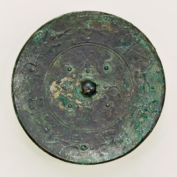 Image of "Mirror with Hunting Scenes, Reportedly found in Takasaki City, Gunma, Kofun period, 4th–5th century (Important Cultural Property)"