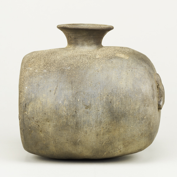 Image of "Recumbent Flask, Found at Iwase Senzuka Tumulus Cluster, Wakayama, Kofun period, 6th century"