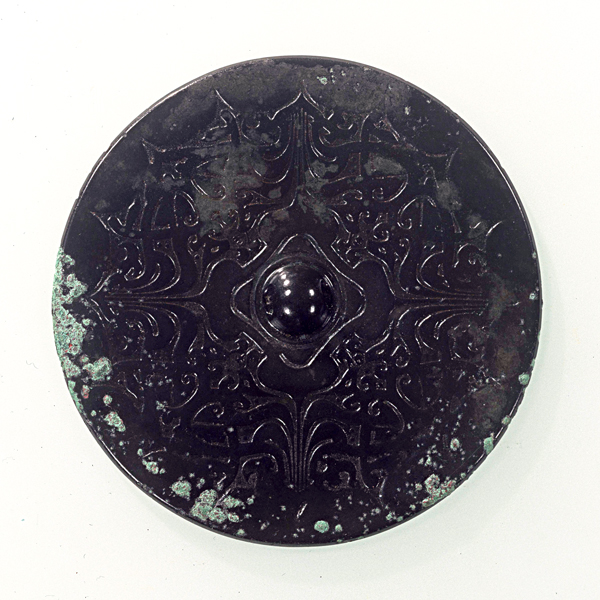Image of "기봉무늬 거울도치기현 나카가와마치 나스하치만즈카고분 출토고훈시대 4세기 (중국제 3세기)"