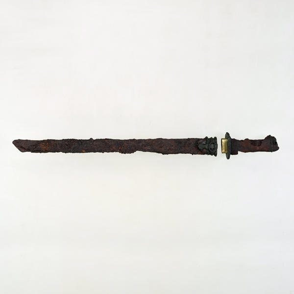 Image of "사각형 자루머리 큰 칼　나라현 사쿠라이시 출토　나라시대 8세기"