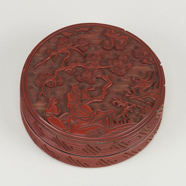 Image of "剔红仙人龙纹圆盒　元代 14世纪"