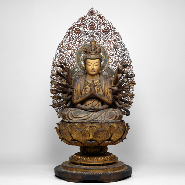 Image of "The Thousand-Armed Bodhisattva Kannon, Nanbokuchō period, 14th century"