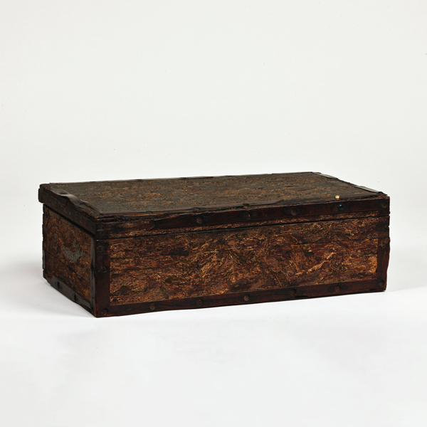 Image of "Box, With green glass and pearl inlay decoration, Nara period, 8th century (Important Cultural Property)"
