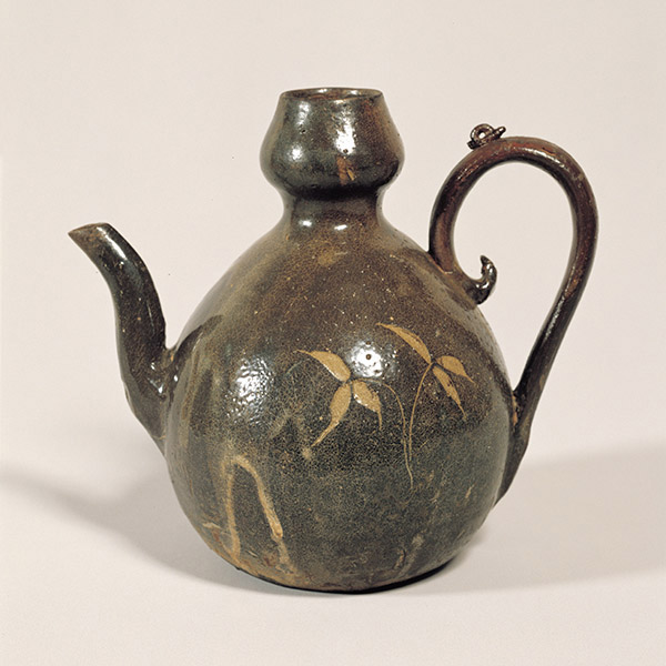 Image of "Water Pitcher with Ginseng Leaves, Korea, Goryeo dynasty, 12th century (Gift of Dr. Yokogawa Tamisuke)"