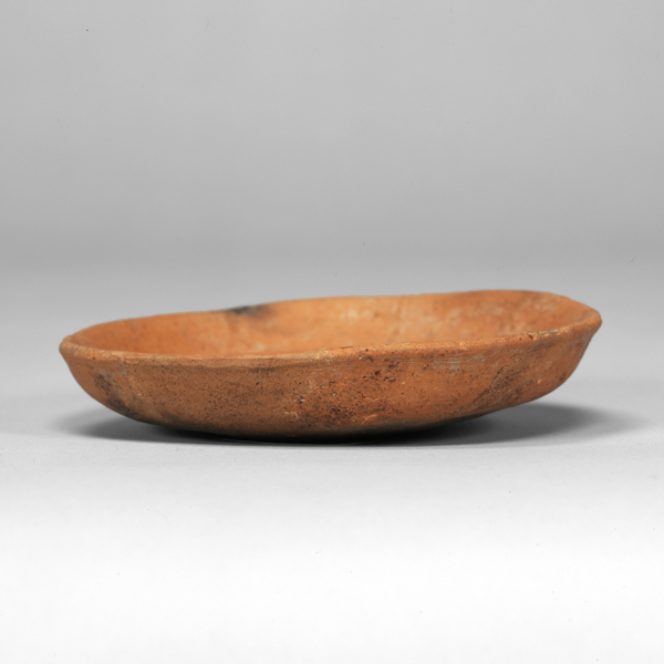 Image of "Saucer Used as an Oil Lamp, Found at the Funahashi Site, Osaka, Asuka–Nara period, 7th–8th century"