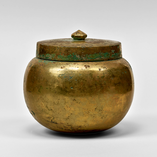 Image of "Cinerary UrnFound in Katsuragi City, Nara 	Nara period, 8th century (Important Cultural Property)"