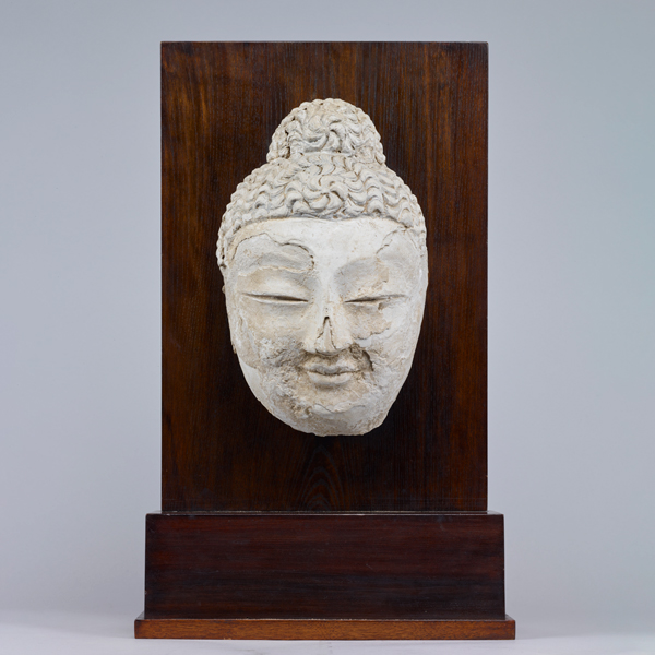 Image of "Head of a Buddha, Hotan, China, Ōtani collection, 5th–6th century (Gift of Mr. Minamoto Toyomune)"