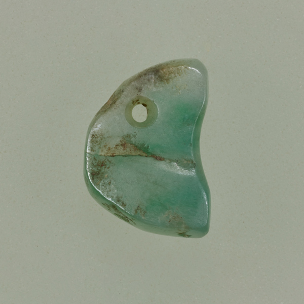 『勾玉長野市篠ノ井 光林寺裏山出土　弥生時代(中期)・前2～前1世紀　西沢念龍氏寄贈』の画像