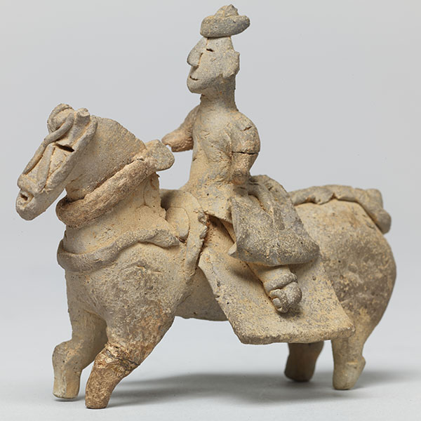 『重要美術品　騎馬人物土偶韓国　三国時代(新羅)・5～6世紀　小倉コレクション保存会寄贈』の画像